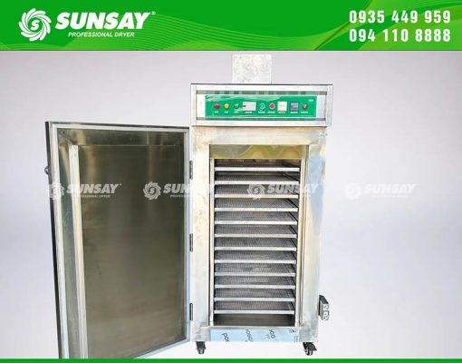 Quạt tảng nhiệt trên thân máy được bọc cẩn thận